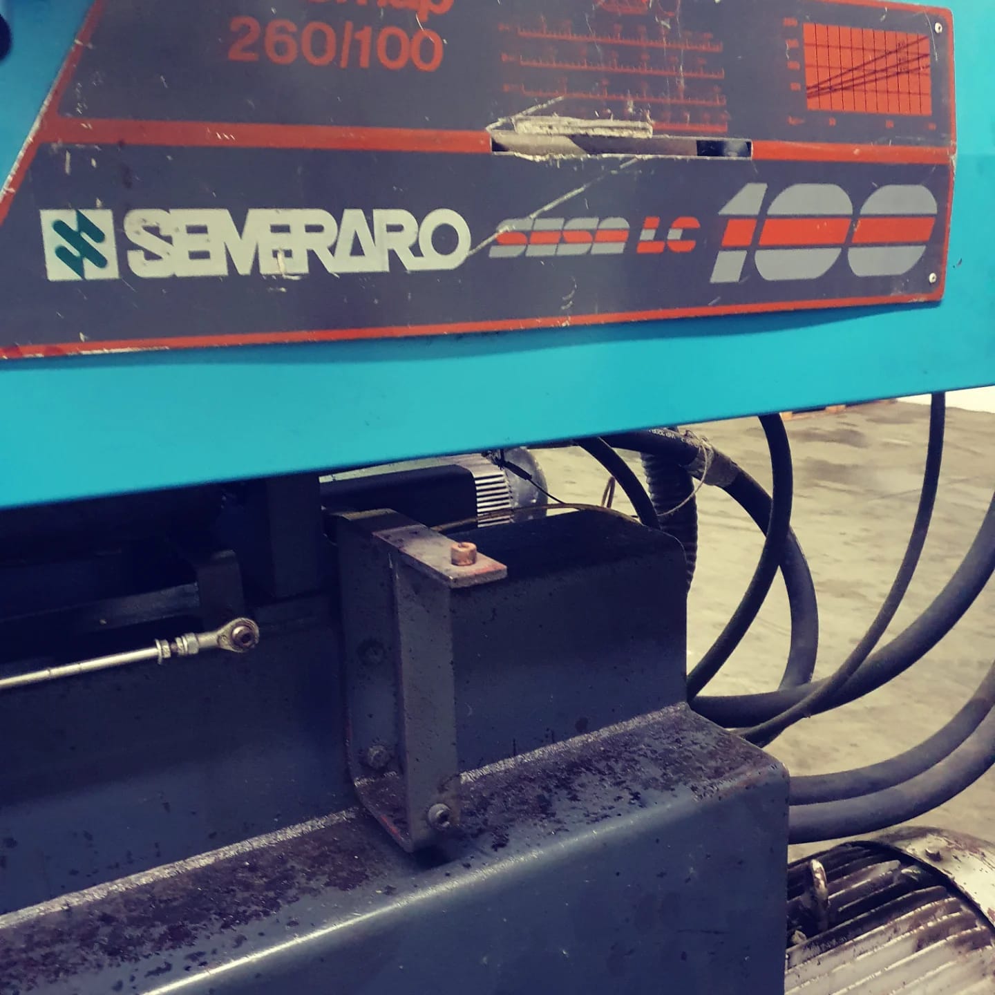 Injetora Semeraro Sesa 100